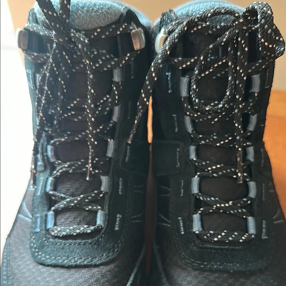L.L. Bean Blue and Gray Boots Waterproof Durable Design